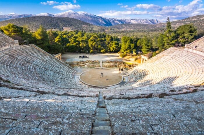 Επίδαυρος: Παραστάσεις στο Αρχαίο Θέατρο | Καλοκαίρι 2025